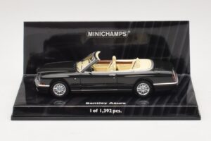 Bentley Azure ブラック Minichamps 1:43 436139930 メタル