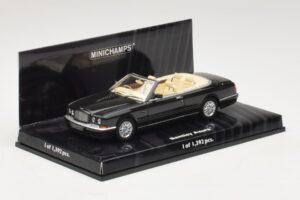 Bentley Azure ブラック Minichamps 1:43 436139930 メタル - 画像 2/4