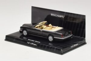 Bentley Azure ブラック Minichamps 1:43 436139930 メタル - 画像 3/4