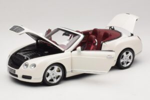 Bentley Continental GTC ホワイト 交換用ボックス Minichamps 1:18 100139032-R1 メタル - 画像 2/8