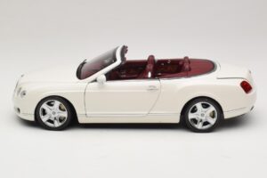 Bentley Continental GTC ホワイト 交換用ボックス Minichamps 1:18 100139032-R1 メタル - 画像 4/8