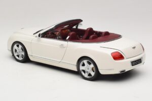 Bentley Continental GTC ホワイト 交換用ボックス Minichamps 1:18 100139032-R1 メタル - 画像 7/8