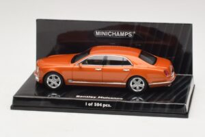 Bentley Mulsanne オレンジメタリック Minichamps 1:43 436139902 メタル