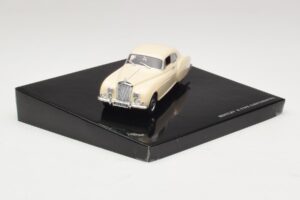 Bentley R-Type Continental アイボリー Minichamps 1:43 BL426 メタル - 画像 2/4