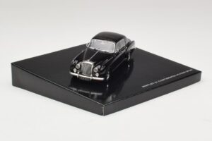 Bentley S1 Continental Flying Spur ブラック Minichamps 1:43 BL468 メタル - 画像 2/4