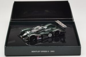 Bentley Speed 8 LMP900 #8 J. Herbert / D. Brabham / M. Blundell 24 Hours of Le Mans 2003 Minichamps 1:43 BL364 メタル - 画像 4/4