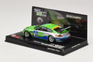 BMW Alpina B6 GT3 #26 24 Hours of Nürburgring 2009 Minichamps 1:43 437092626 メタル - 画像 3/5