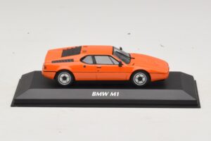 BMW M1 オレンジ Maxichamps 1:43 940025020 メタル
