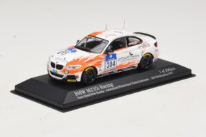 BMW M235i Team Rent2drive #304 Ackermann / Wishkirchen 24 Hours of Nurburgring 2015 Minichamps 1:43 437152504 メタル - 画像 2/4