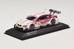 BMW M3 E92 DTM #16 A. Priaulx BMW Team RMG DTM 2013 Minichamps 1:43 410132216 メタル - 画像 2/4