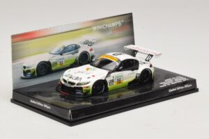 BMW Z4 GT3 Westcoast Racing #52 F. Lestrup ADAC GT Masters 2011 Minichamps 1:43 437112952 メタル - 画像 2/5
