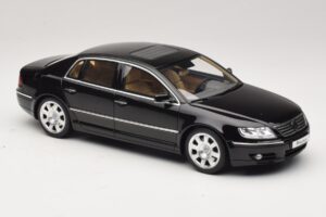 Volkswagen Phaeton 3D 6.0 W12 ブラック Otto 1:18 OT1266 レジン - 画像 4/6