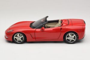 Chevrolet Corvette C6 カブリオレ レッド AUTOart 1:18 71221 メタル - 画像 4/8