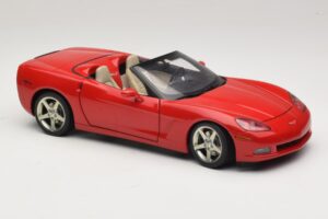 Chevrolet Corvette C6 カブリオレ レッド AUTOart 1:18 71221 メタル - 画像 6/8