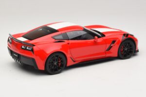 Chevrolet Corvette C7 Grand Sport レッド ホワイトストライプ AUTOart 1:18 71274 コンポジット - 画像 3/8