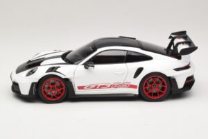 Porsche 911 992 GT3 RS Weissach Package ホワイト Pyro Red Norev 1:18 187373 メタル - 画像 4/8