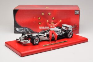 Ferrari F2004 #1 M. Schumacher Six Time World Champion 2004 クロームシルバー Hot Wheels 1:18 C7332 メタル - 画像 6/6