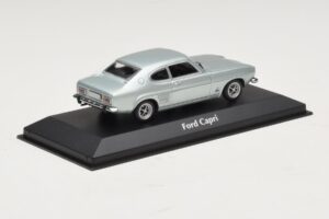 Ford Capri I ライトブルーメタリック Maxichamps 1:43 940085501 メタル - 画像 2/4