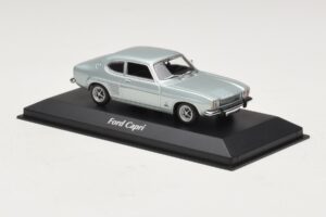 Ford Capri I ライトブルーメタリック Maxichamps 1:43 940085501 メタル - 画像 3/4