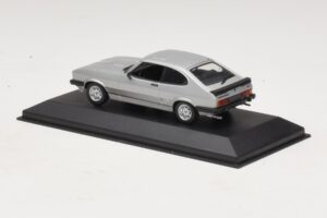 Ford Capri RS Mk1 シルバー Minichamps 1:43 430085804 メタル - 画像 3/4