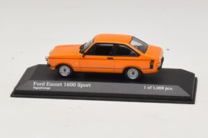 Ford Escort 1600 Sport Mk2 オレンジ Minichamps 1:43 400084471 メタル