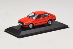 Ford Escort Mk3 3ドア レッド Minichamps 1:43 400085000 メタル - 画像 2/4