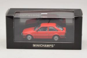 Ford Escort Mk3 3ドア レッド Minichamps 1:43 400085000 メタル - 画像 4/4