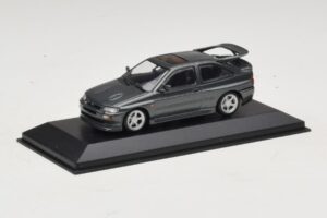 Ford Escort RS Cosworth ダークグリーンメタリック Minichamps 1:43 430086300 メタル - 画像 2/4