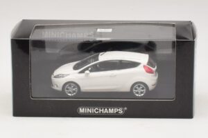 Ford Fiesta Mk6 ホワイト Minichamps 1:43 400088002 メタル - 画像 4/4