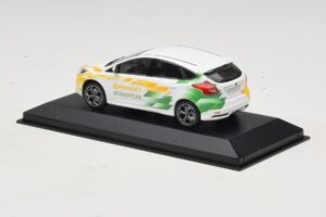 Ford Focus テクノロジーカー GTC Continental Schaeffler Minichamps 1:43 SCHAEFFLER001 メタル - 画像 3/4