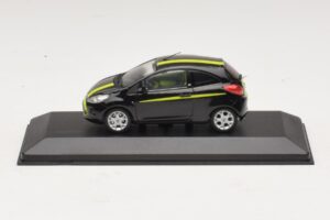 Ford Ka Mk2 ブラックイエロー Minichamps 1:43 400088200 メタル - 画像 2/5