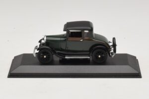 Ford Model A Standard Coupe ダークグリーン Minichamps 1:43 400082101 メタル