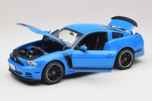 Ford Mustang Boss 302 S197 ブルー Shelby Collectibles 1:18 25414S メタル - 画像 2/8
