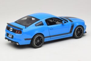 Ford Mustang Boss 302 S197 ブルー Shelby Collectibles 1:18 25414S メタル - 画像 3/8