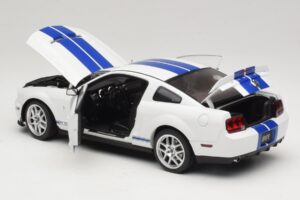 Ford Shelby Cobra GT500 Concept ホワイト ブルーストライプ AUTOart 1:18 73052 メタル - 画像 5/8