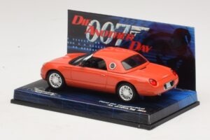 Ford Thunderbird Die Another Day Minichamps 1:43 045132 メタル - 画像 3/5
