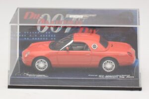 Ford Thunderbird Die Another Day Minichamps 1:43 045132 メタル - 画像 4/5