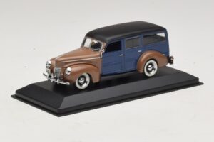 Ford V8 De Luxe Woody Station Wagon ブラウン ブルー Minichamps 1:43 400082112 メタル - 画像 2/4