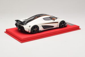 Koenigsegg Regera ホワイト ブラックカーボン FrontiArt 1:18 REMC043 レジン - 画像 2/7