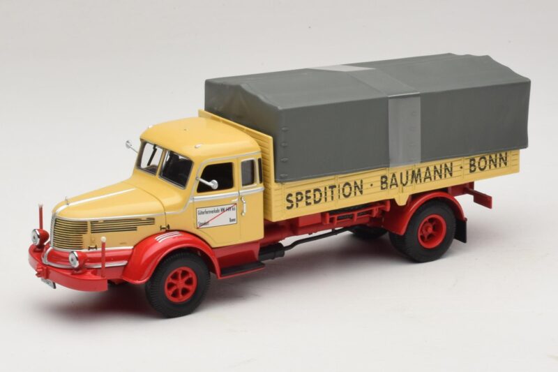 Krupp Titan フラットベッドトラック Baumann Bonn Minichamps 1:43 439069025 メタル