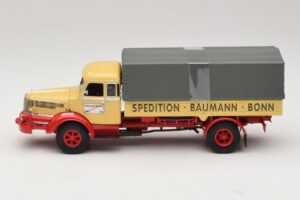 Krupp Titan フラットベッドトラック Baumann Bonn Minichamps 1:43 439069025 メタル - 画像 3/6