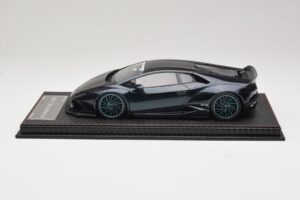 Lamborghini Huracan Liberty Walk Chameleon Blue GS Model 1:18 REMC045 レジン - 画像 3/7