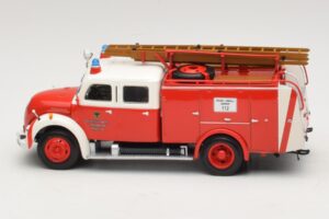 Magirus-Deutz Merkur TLF 16 消防 Dortmund Minichamps 1:43 439141972 メタル - 画像 3/6