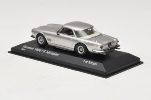Maserati 5000 GT Allemano シルバー Minichamps 1:43 437123324 メタル - 画像 3/4