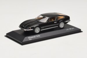 Maserati Indy ブラック Minichamps 1:43 437123121 メタル - 画像 2/4