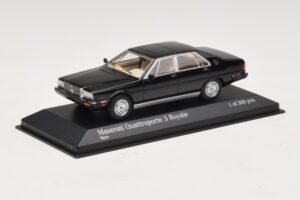 Maserati Quattroporte III Royale ブラック Minichamps 1:43 437123501 メタル - 画像 2/4