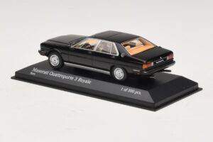 Maserati Quattroporte III Royale ブラック Minichamps 1:43 437123501 メタル - 画像 3/4