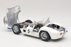 Maserati Tipo 61 #5 S. Moss / D. Gurney Camoradi ADAC 1000km Nurburgring Winner 1960 Minichamps 1:18 100601205 メタル - 画像 5/8