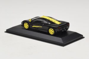McLaren F1 ブラック イエローストライプ Minichamps 1:43 MCLAREN004 メタル - 画像 2/4