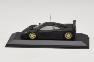 McLaren F1 GTR Prototype マットブラック ゴールドホイール付き Minichamps 1:43 MCLAREN008 メタル - 画像 3/4